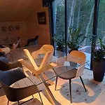 Saint Constantine Mountain Retreat 酒店