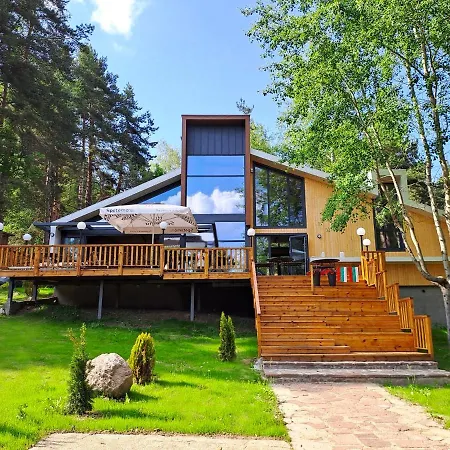 Saint Constantine Mountain Retreat 酒店 2*